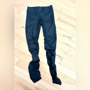 ALO Goddess Black scrunch Ruched Leggings SMALL
